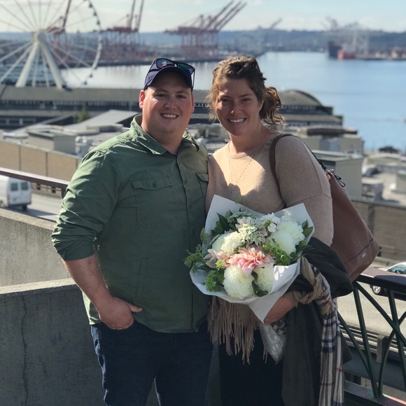 Meet your Posher, Tori - Picture 3 of 8